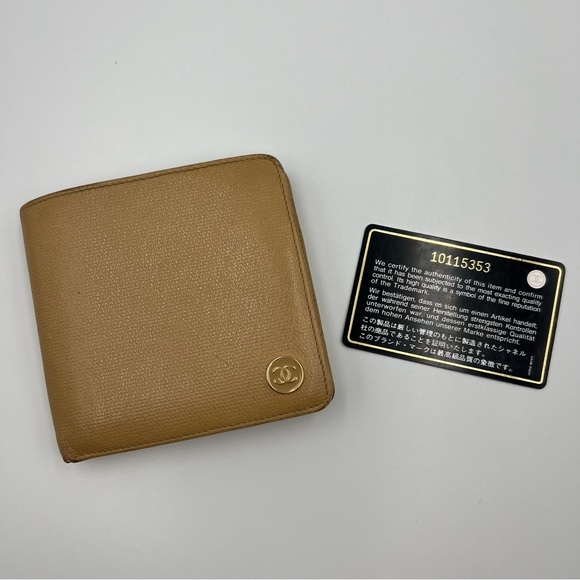 Chanel Bifold Leather Wallet in Tan - Picture 3 of 17